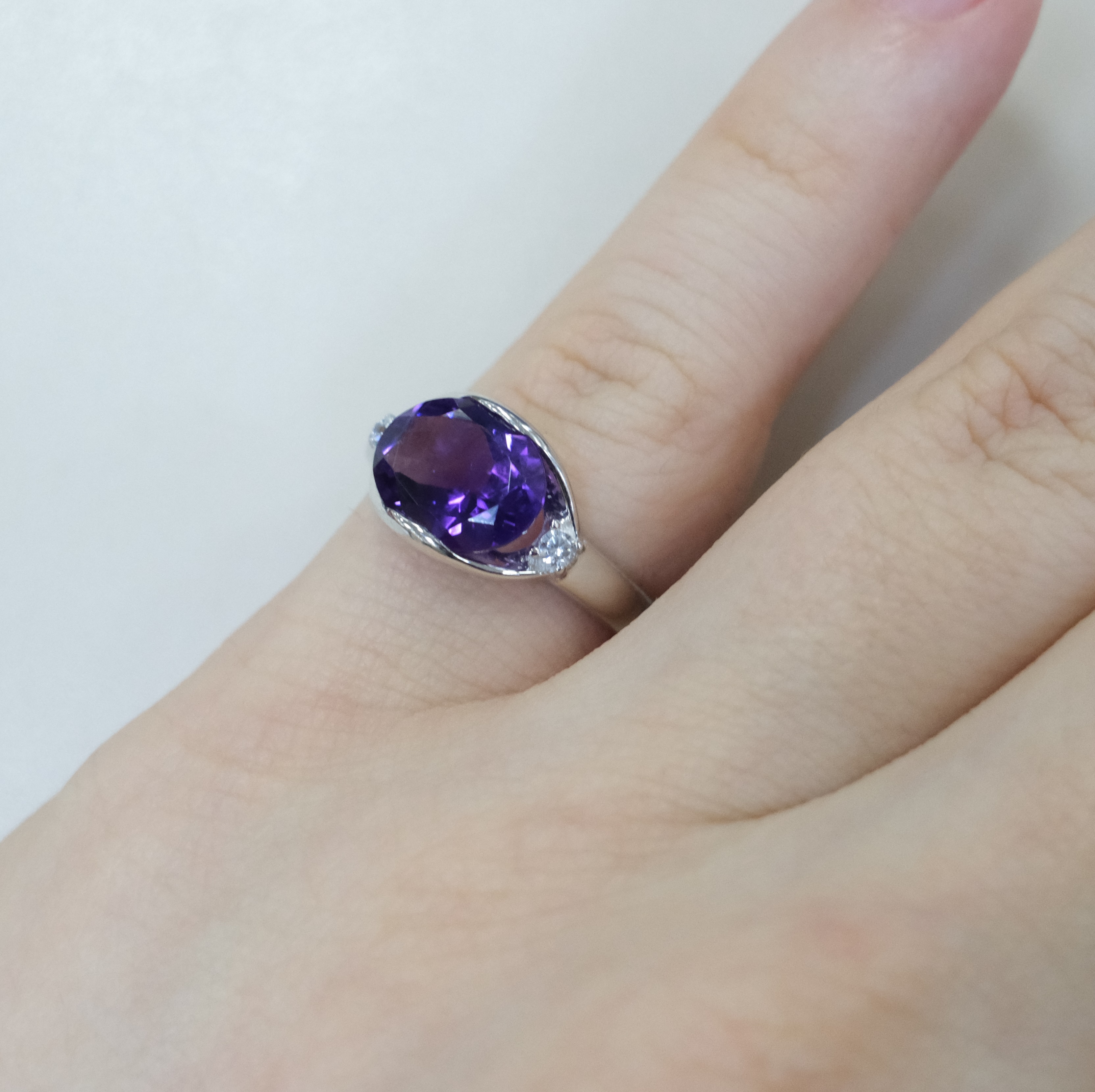 Серебряное кольцо с аметистом